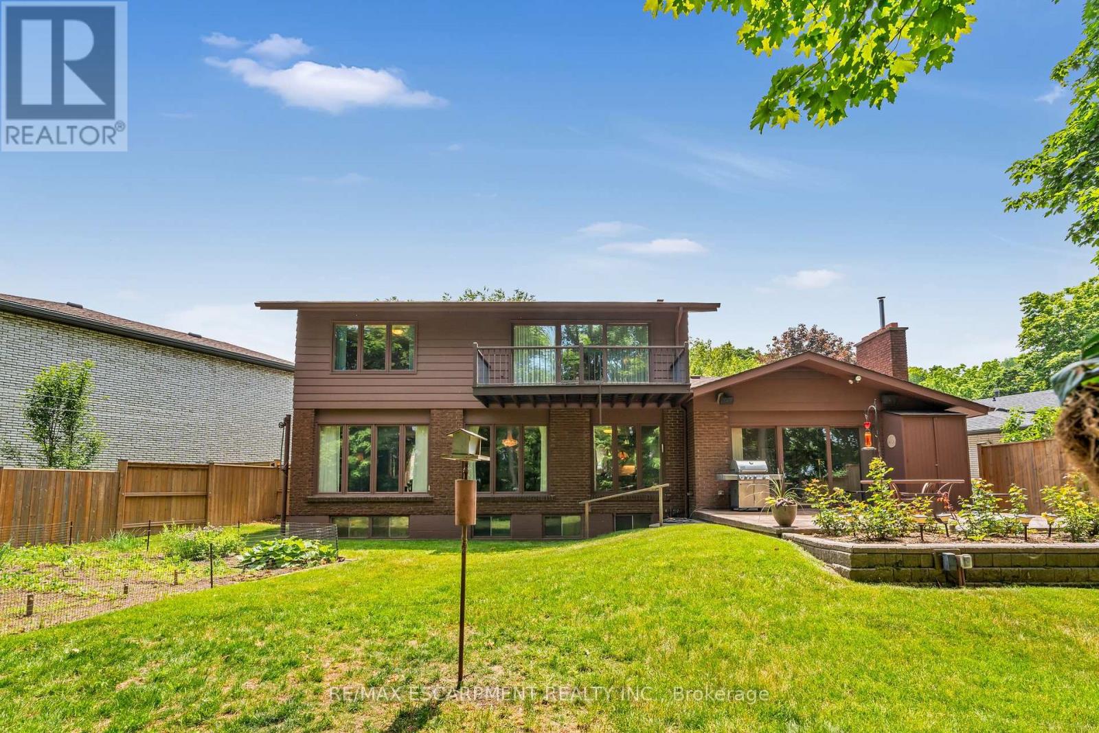 Photo 19 of 13 Leslie Drive, Hamilton ON