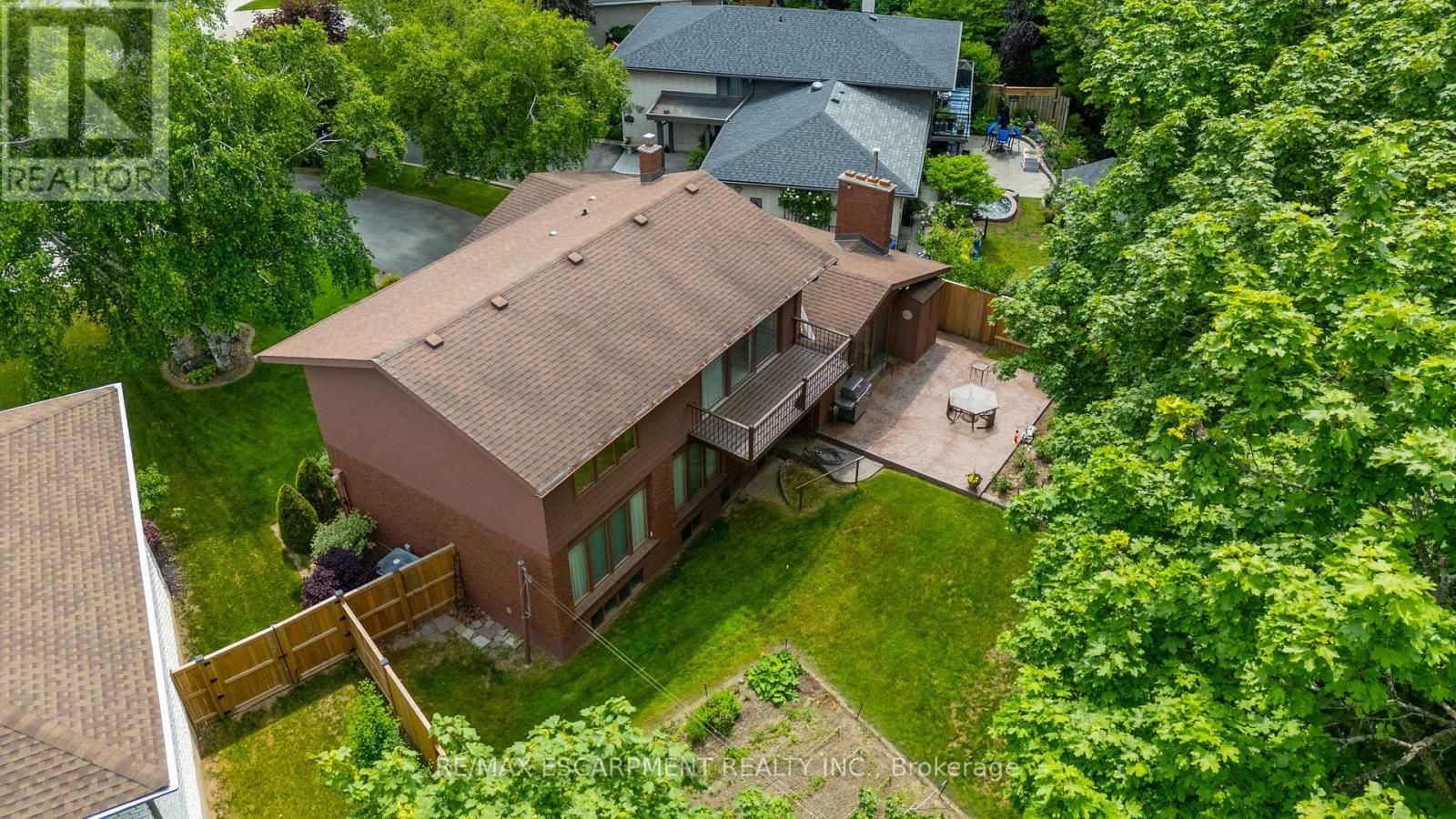 Photo 21 of 13 Leslie Drive, Hamilton ON