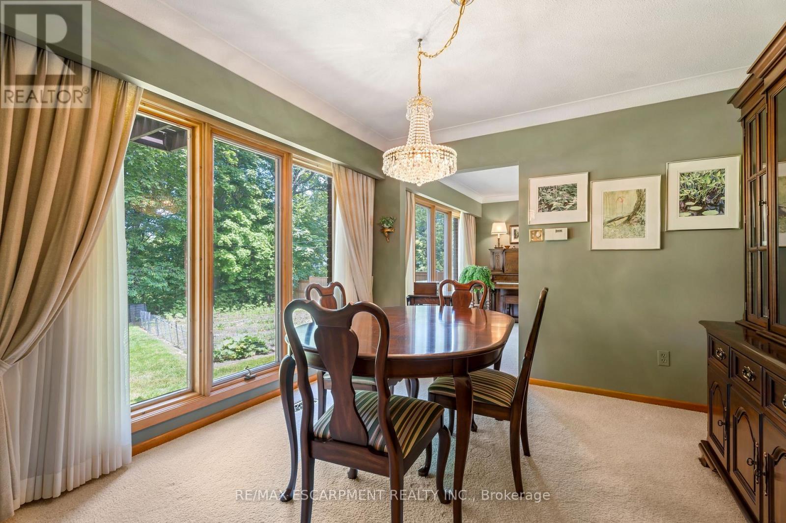 Photo 12 of 13 Leslie Drive, Hamilton ON