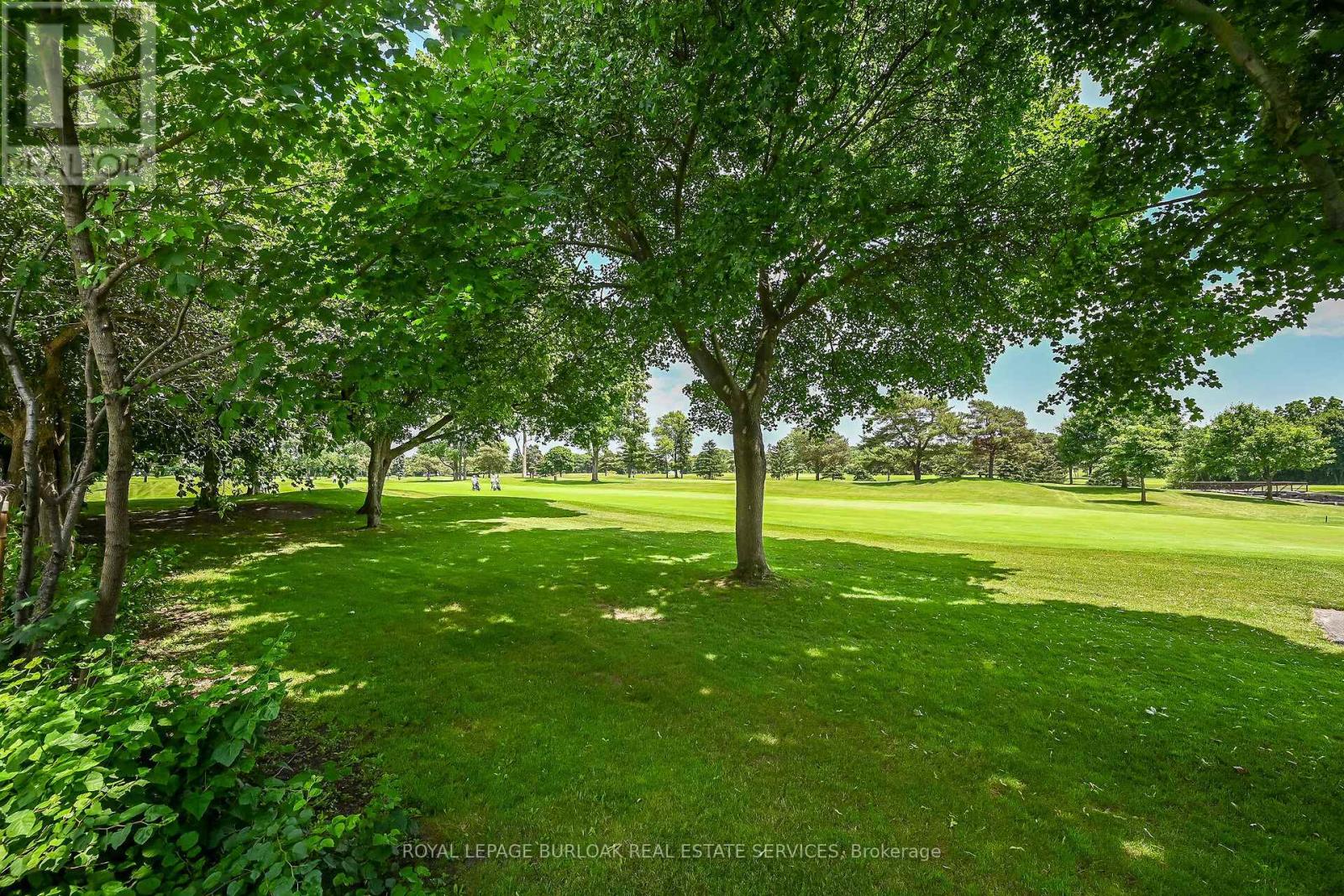 Photo 39 of 92 Osborne Crescent, Oakville ON