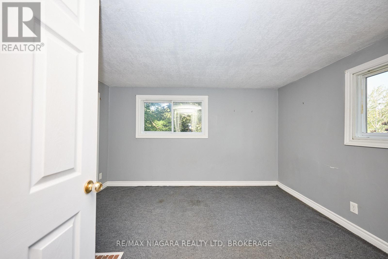 Photo 20 of 207 South Mill Street, Fort Erie ON