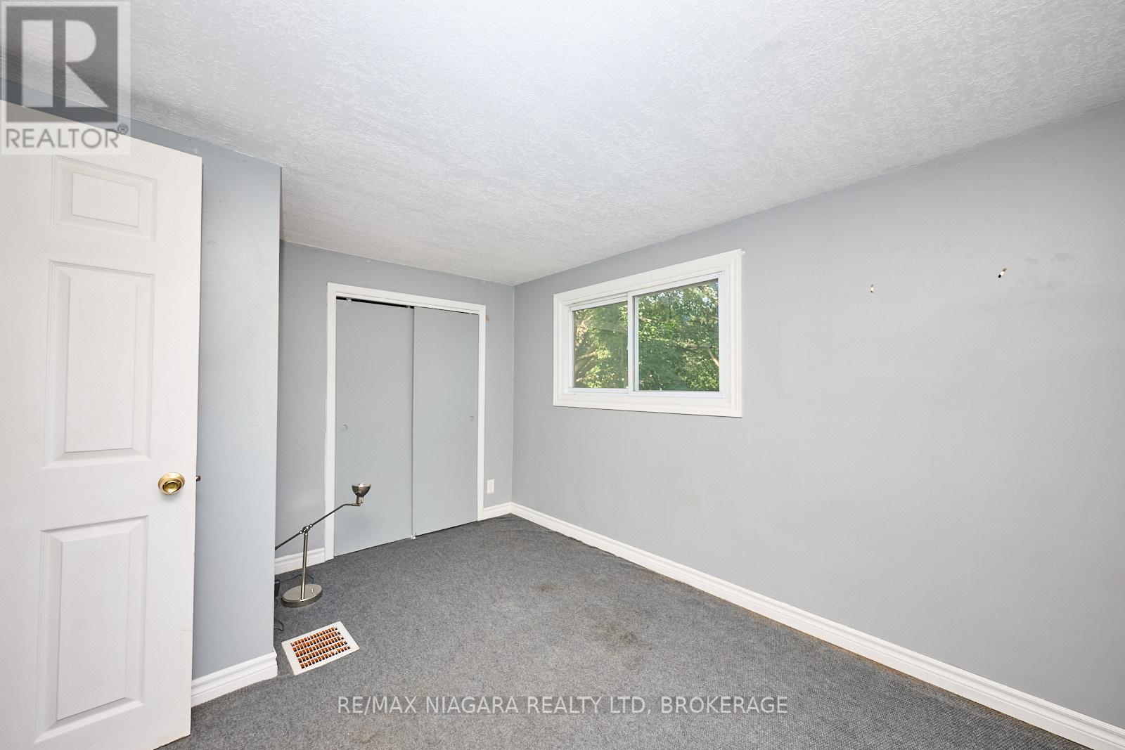Photo 21 of 207 South Mill Street, Fort Erie ON