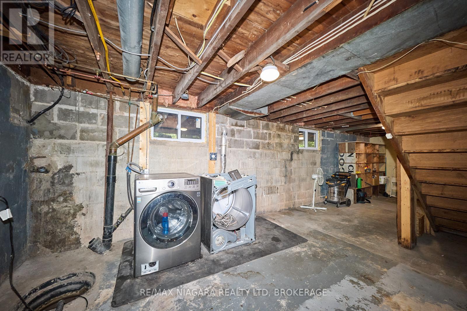 Photo 25 of 207 South Mill Street, Fort Erie ON