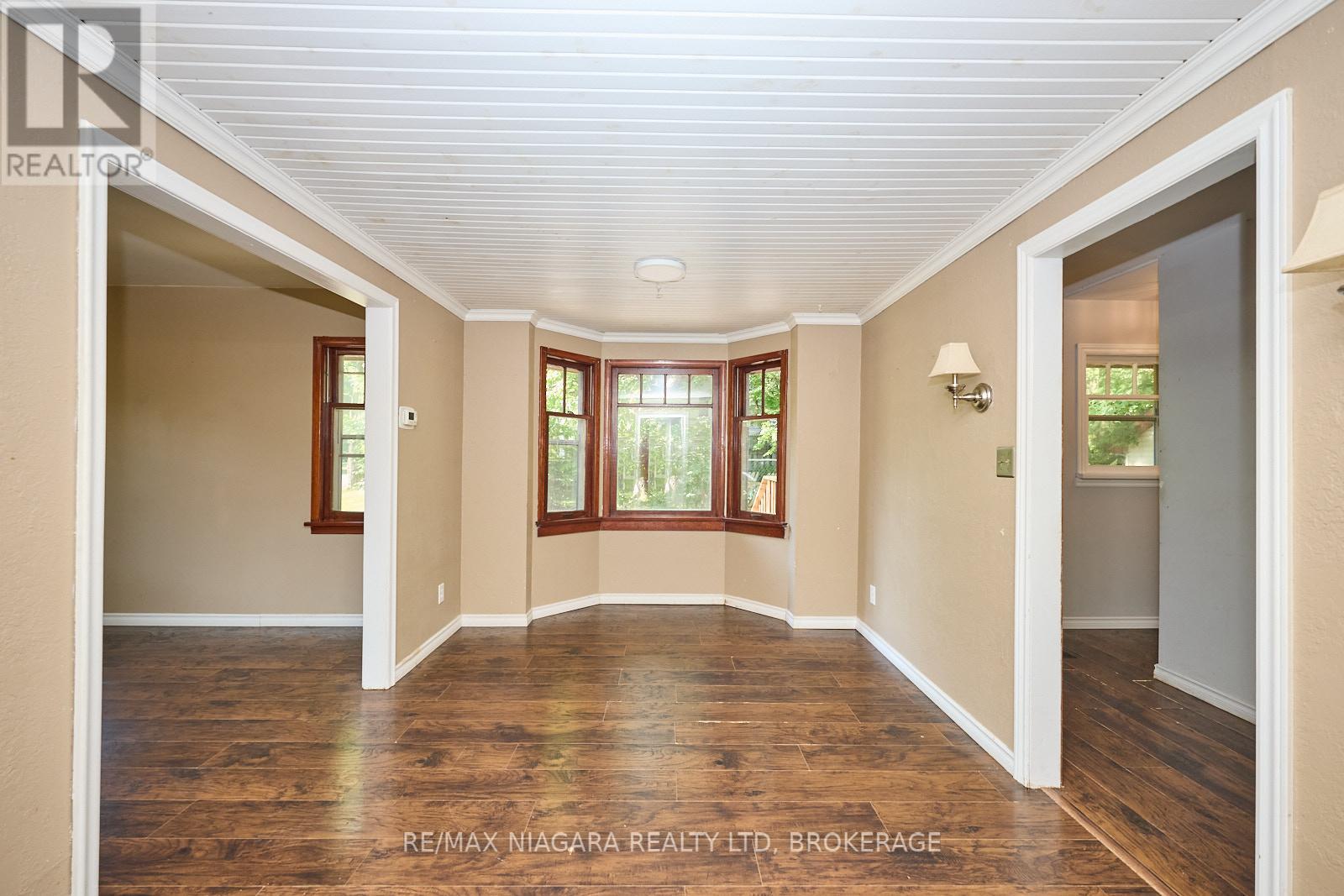 Photo 9 of 207 South Mill Street, Fort Erie ON