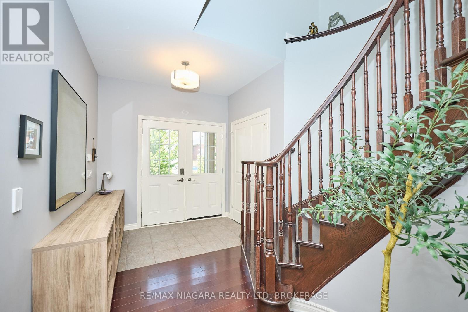 Photo 19 of 6 Alex Grant Place, St Catharines ON
