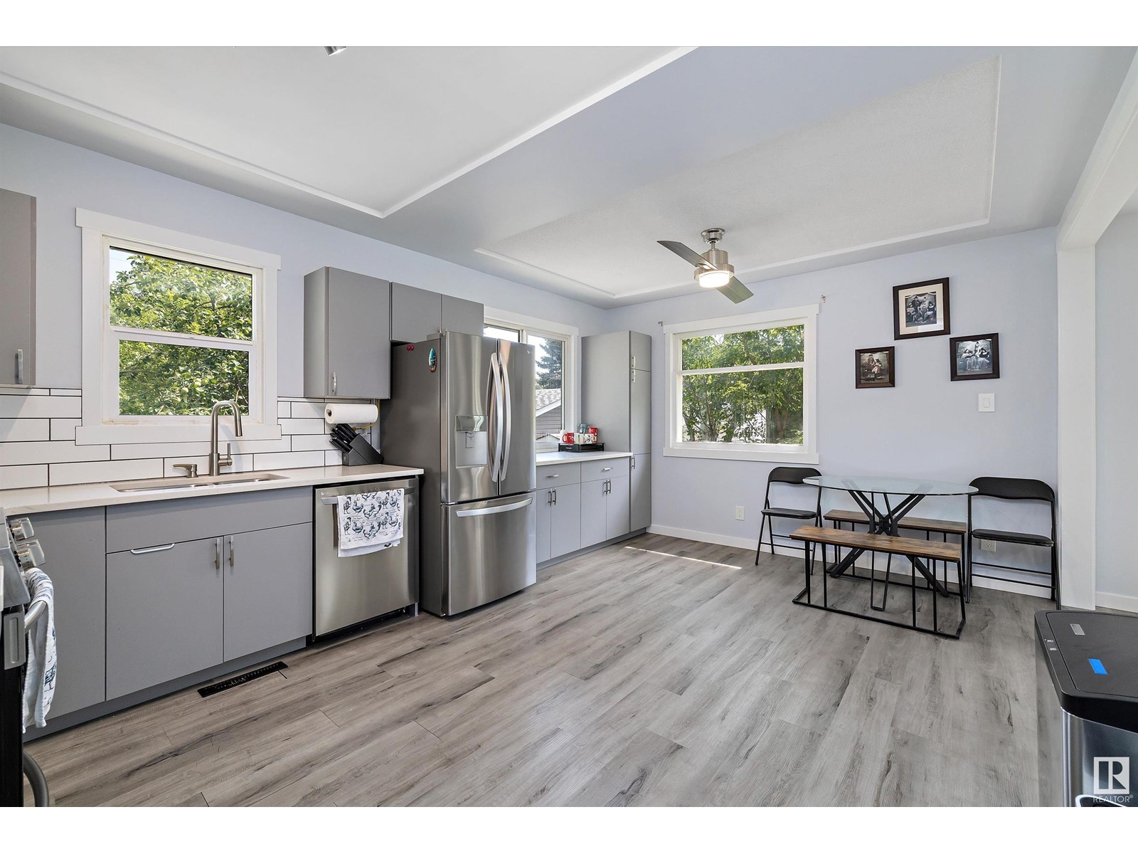 Photo 8 of 12827 125 St Nw, Edmonton AB
