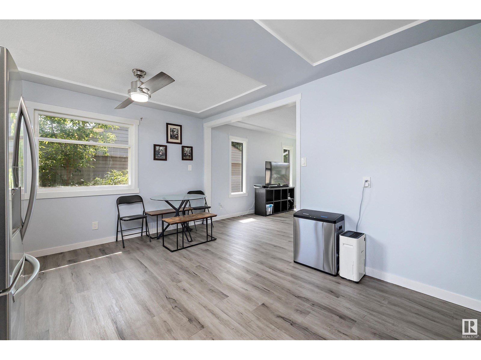 Photo 15 of 12827 125 St Nw, Edmonton AB