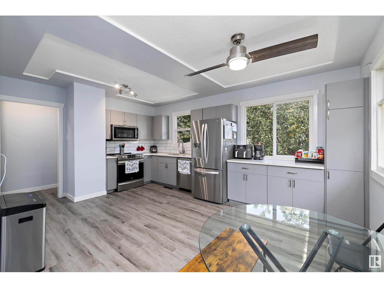 Photo 11 of 12827 125 St Nw, Edmonton AB