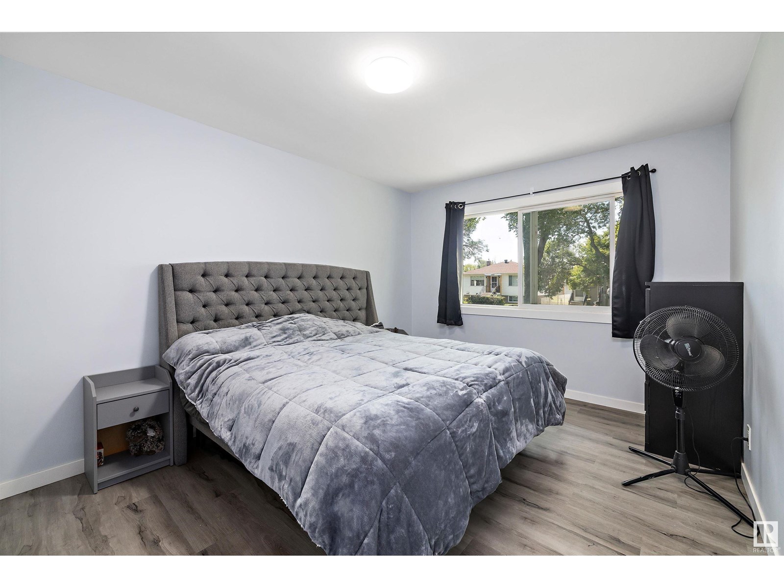 Photo 20 of 12827 125 St Nw, Edmonton AB