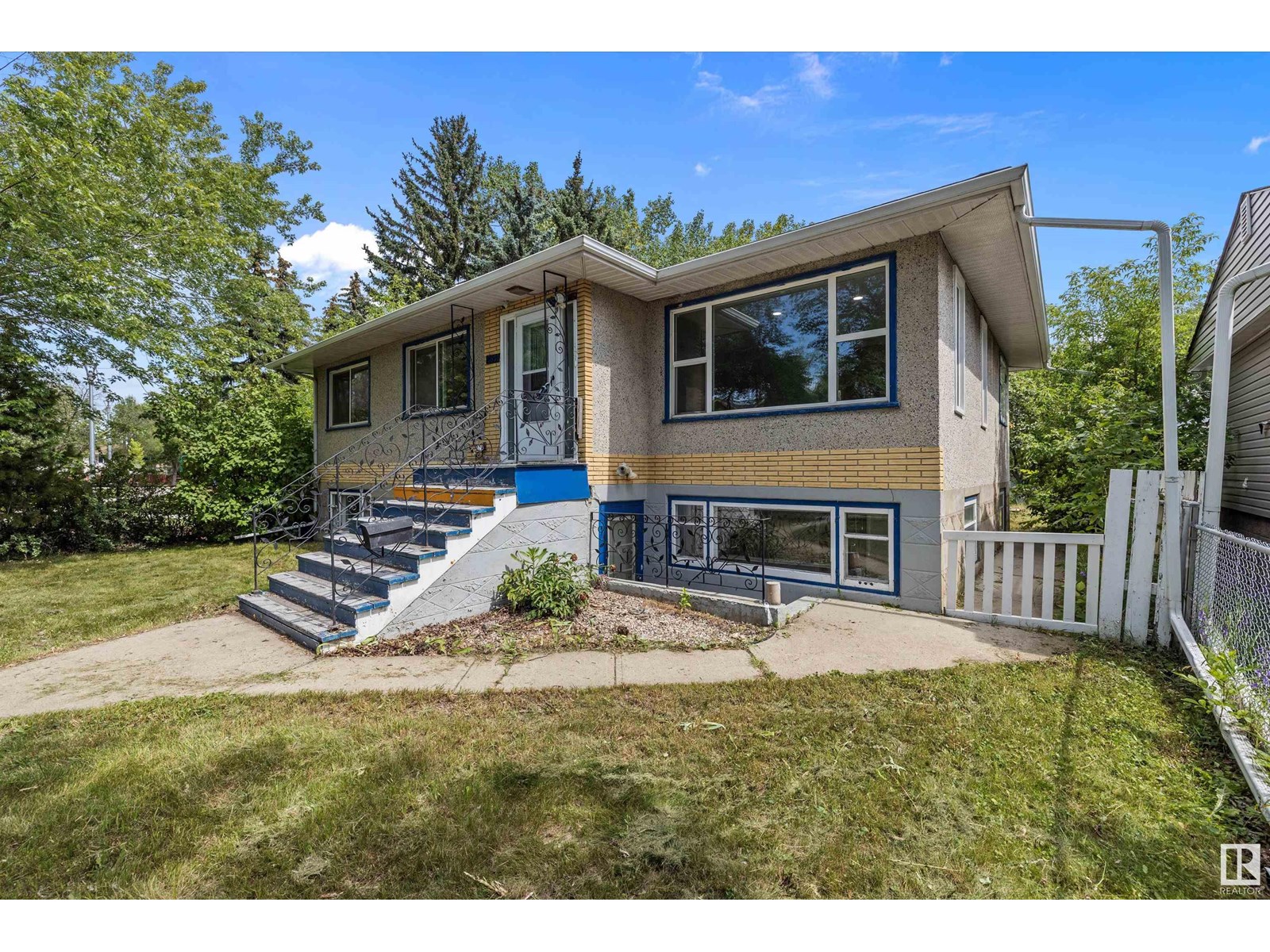 Photo 38 of 12827 125 St Nw, Edmonton AB