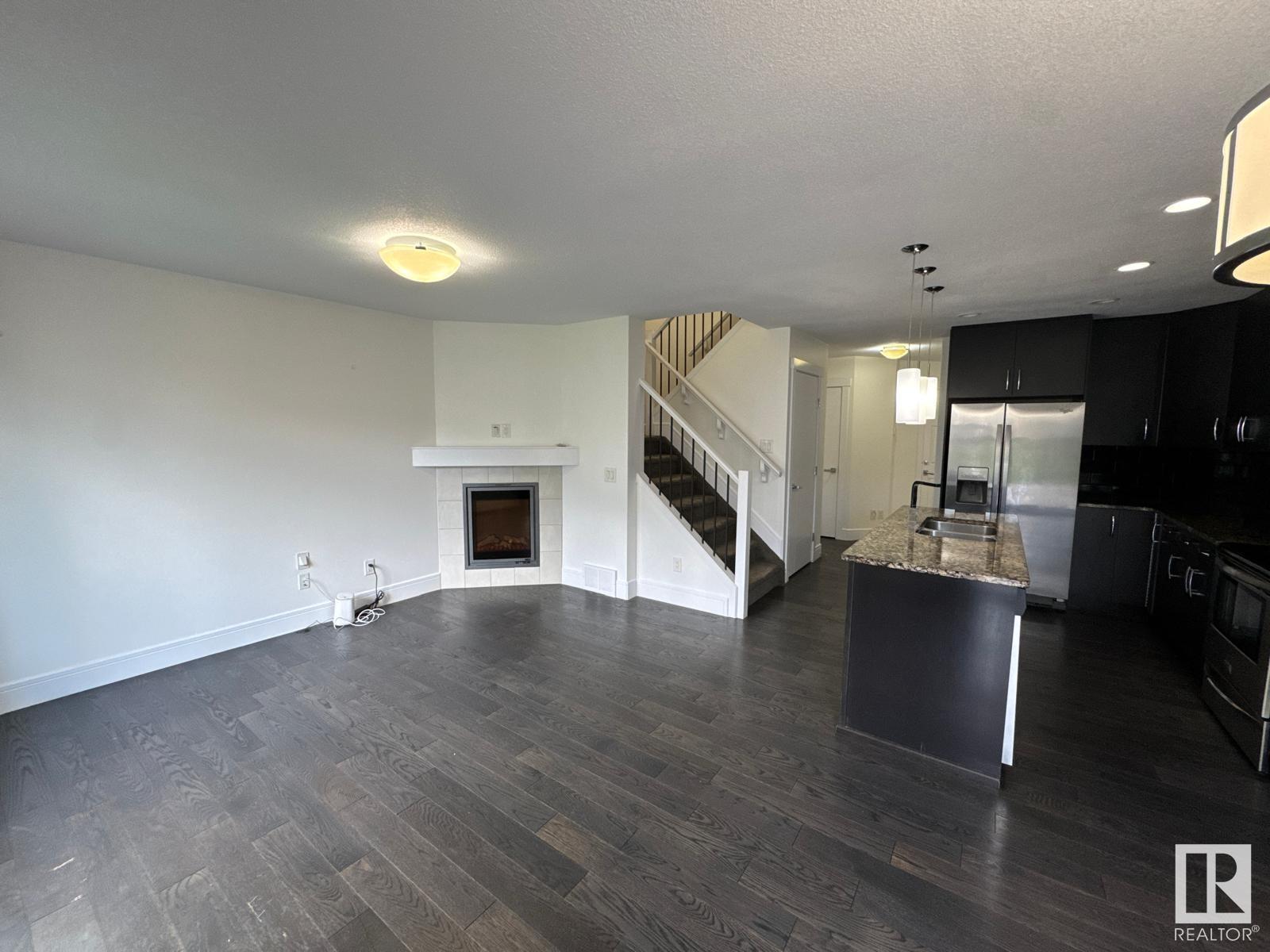 Photo 17 of 611 40 Av Nw, Edmonton AB