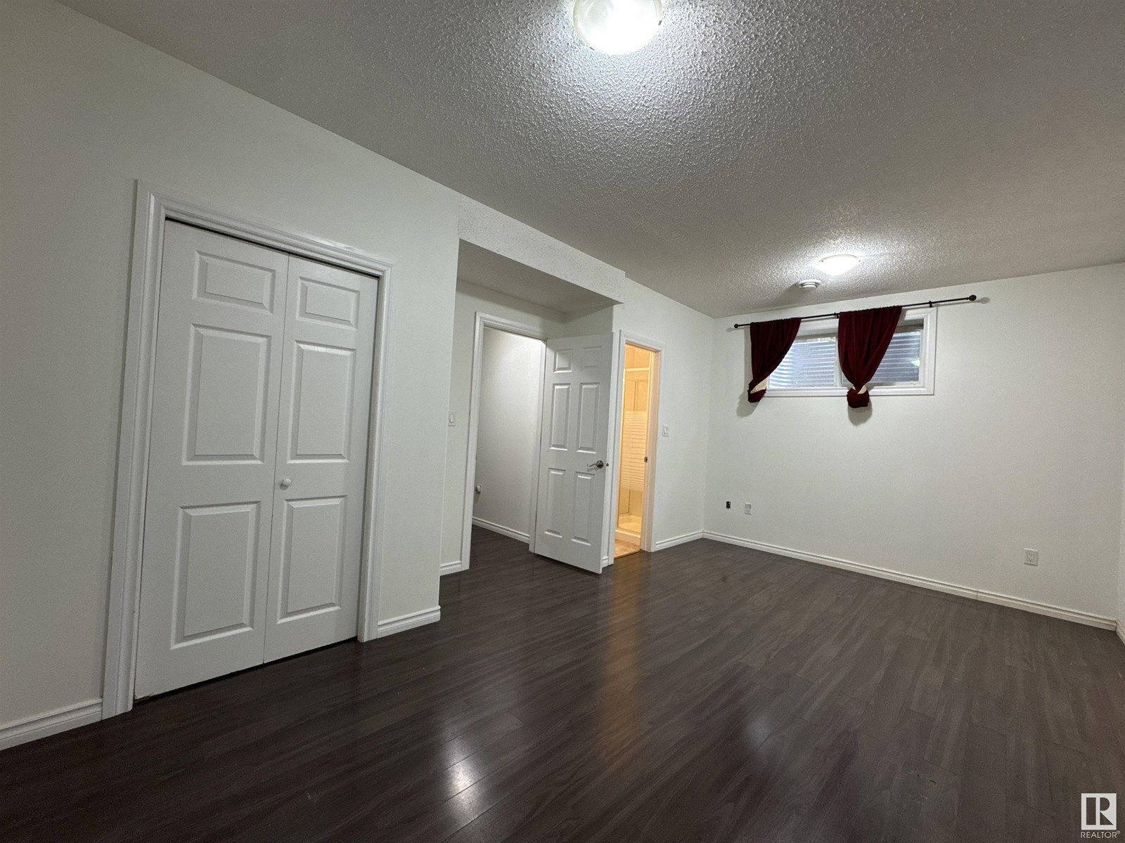 Photo 26 of 611 40 Av Nw, Edmonton AB
