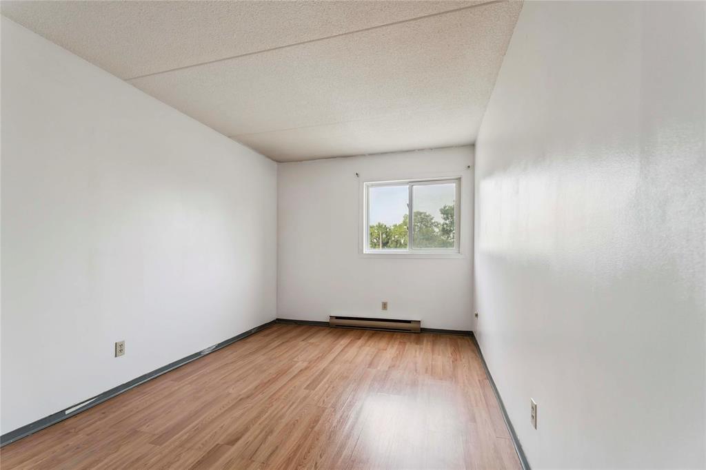 Photo 11 of 303 261 Queen Street, Winnipeg MB