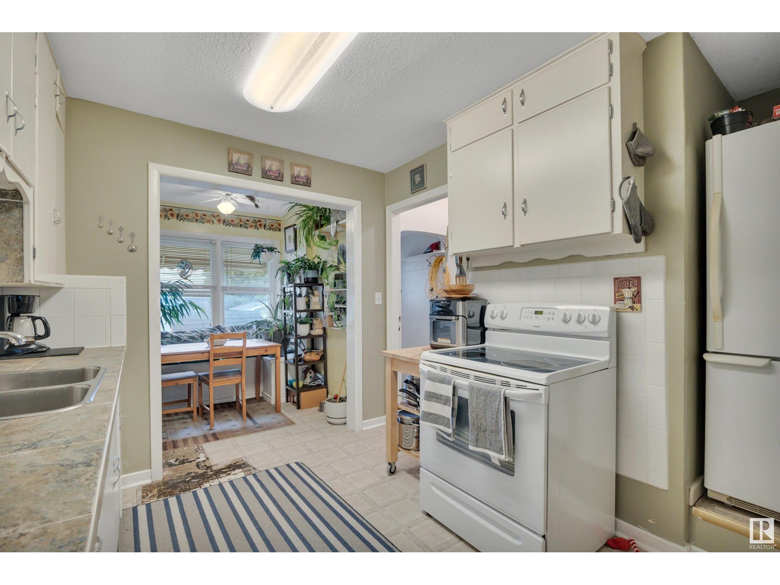 Photo 37 of 4721 49 Av, Wetaskiwin AB