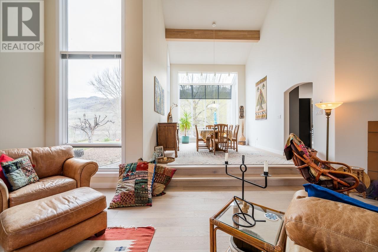 604 STANSFIELD Road, Kamloops