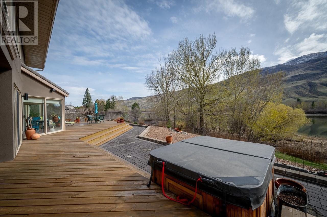 604 STANSFIELD Road, Kamloops