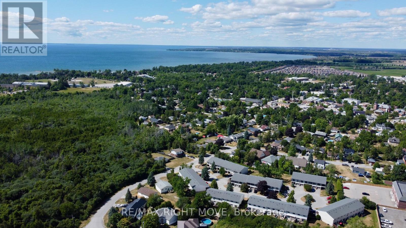 Photo 33 of 449 May Street, Brock ON