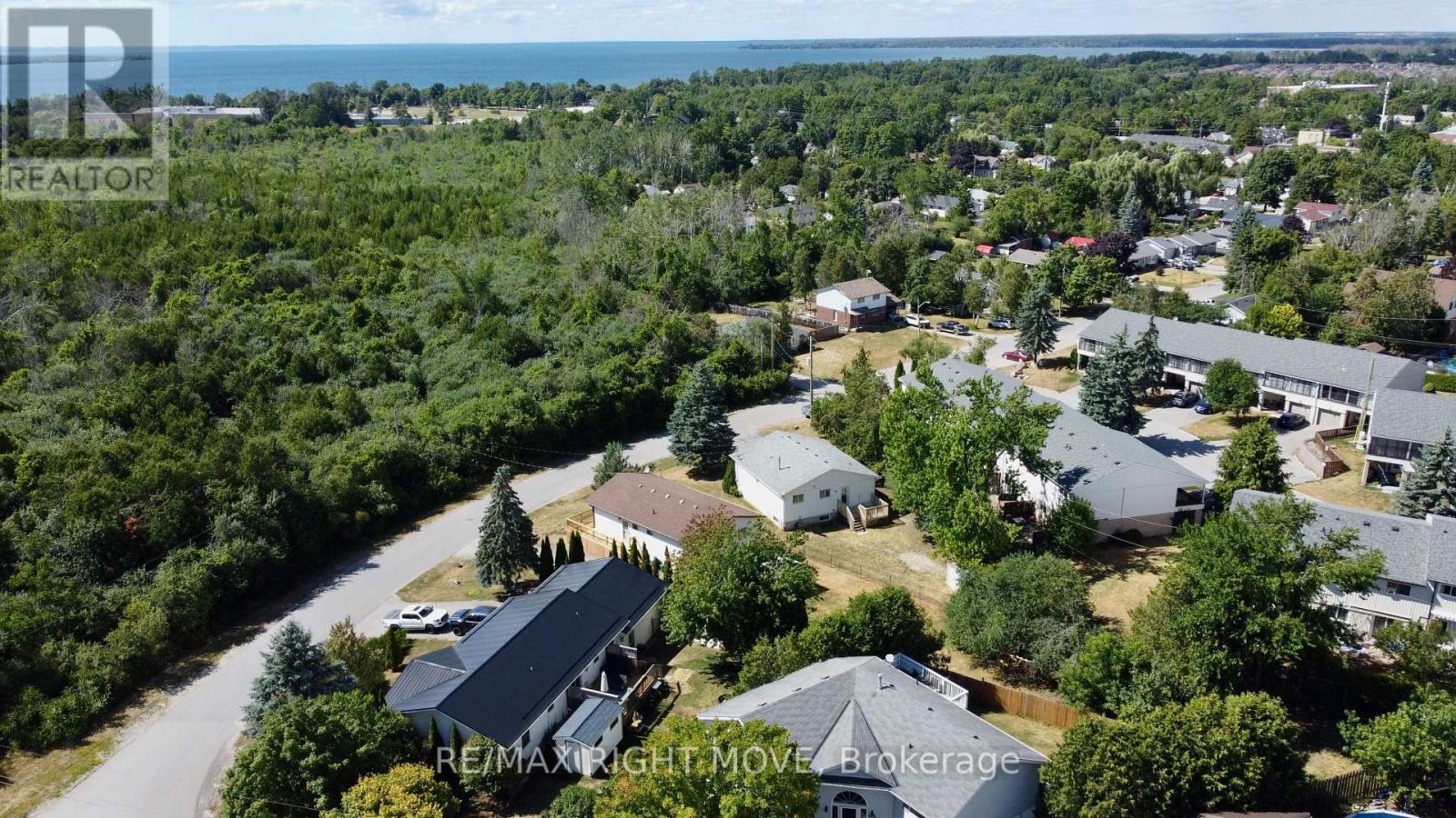 Photo 35 of 449 May Street, Brock ON