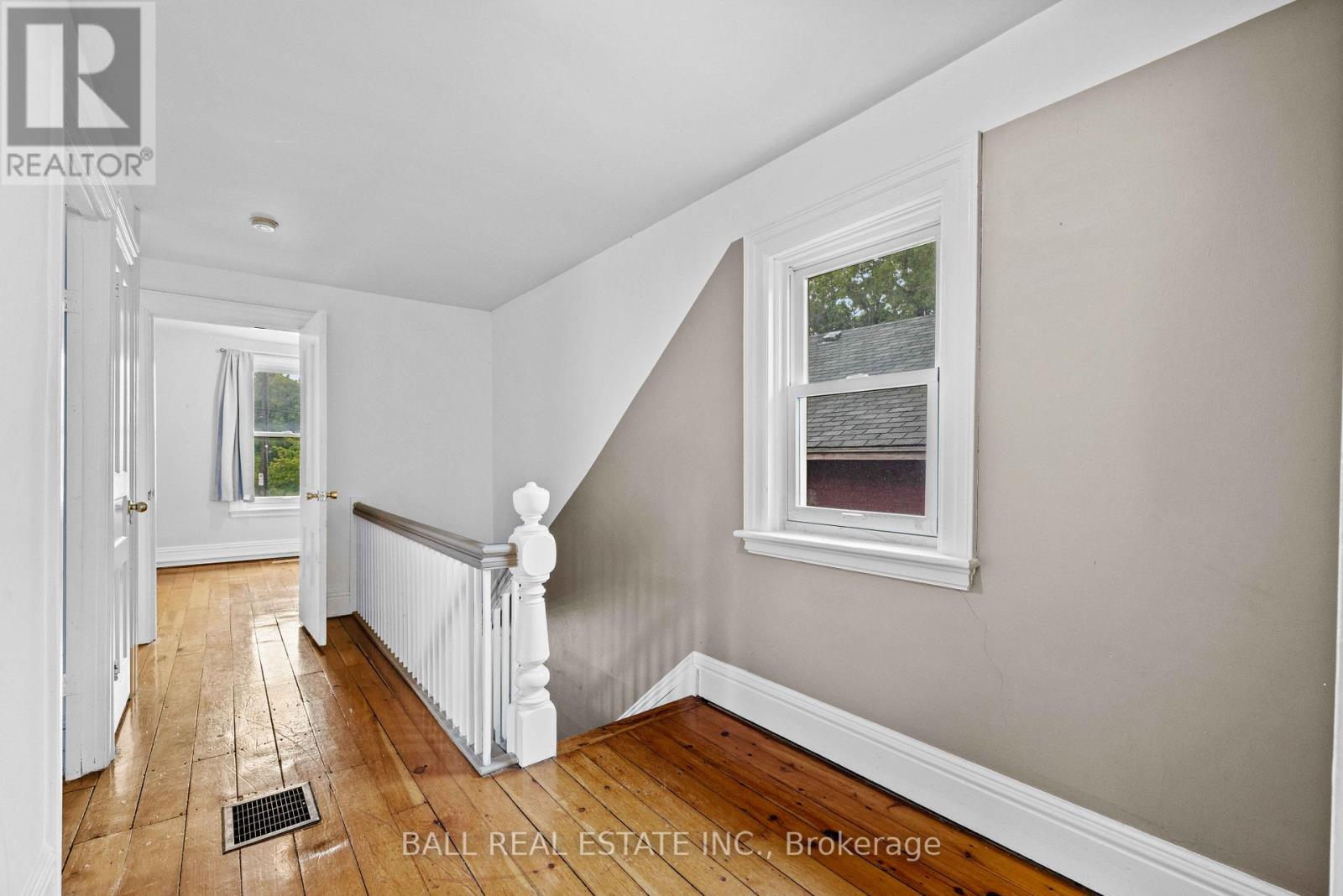 Photo 18 of 78 Mcdonnel Street, Peterborough Central ON