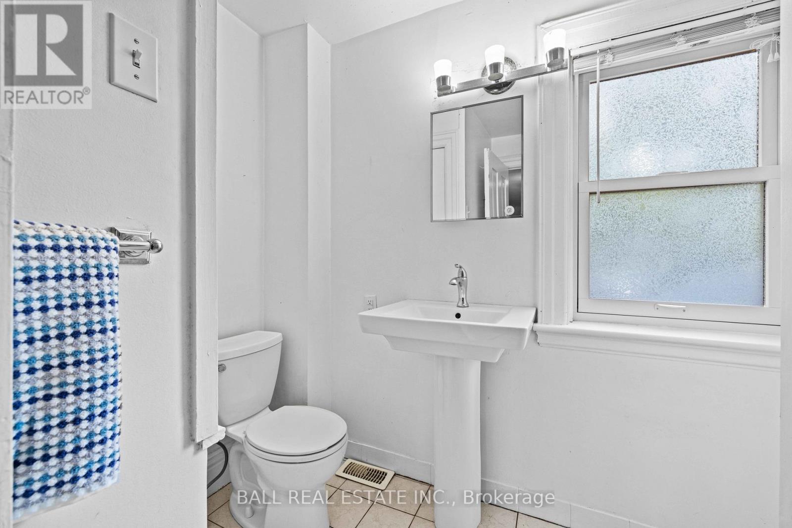 Photo 26 of 78 Mcdonnel Street, Peterborough Central ON