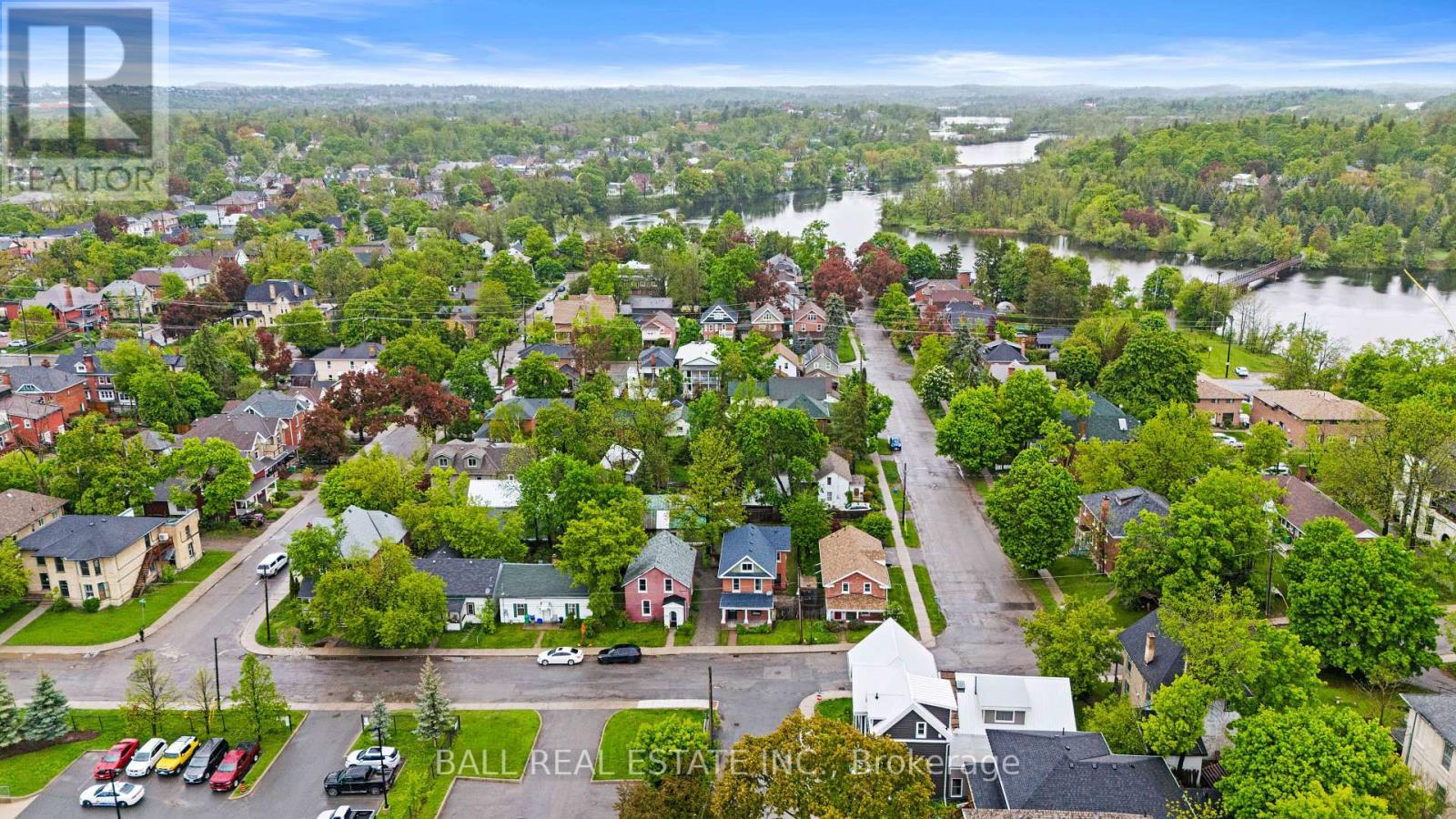 Photo 4 of 78 Mcdonnel Street, Peterborough Central ON