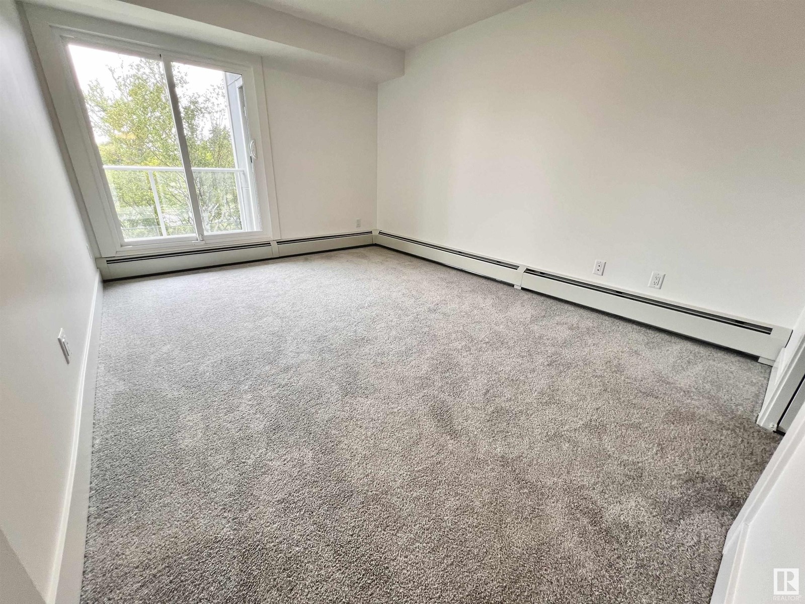 Photo 17 of 205 9504 182 St Nw, Edmonton AB