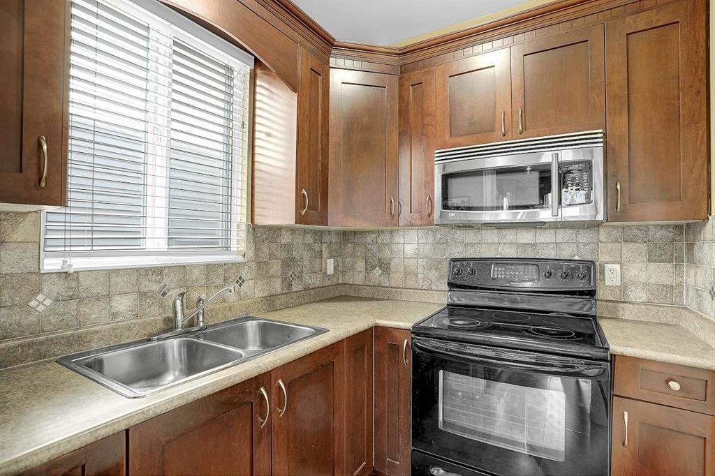 Photo 14 of 6303 167 B Street, Surrey BC