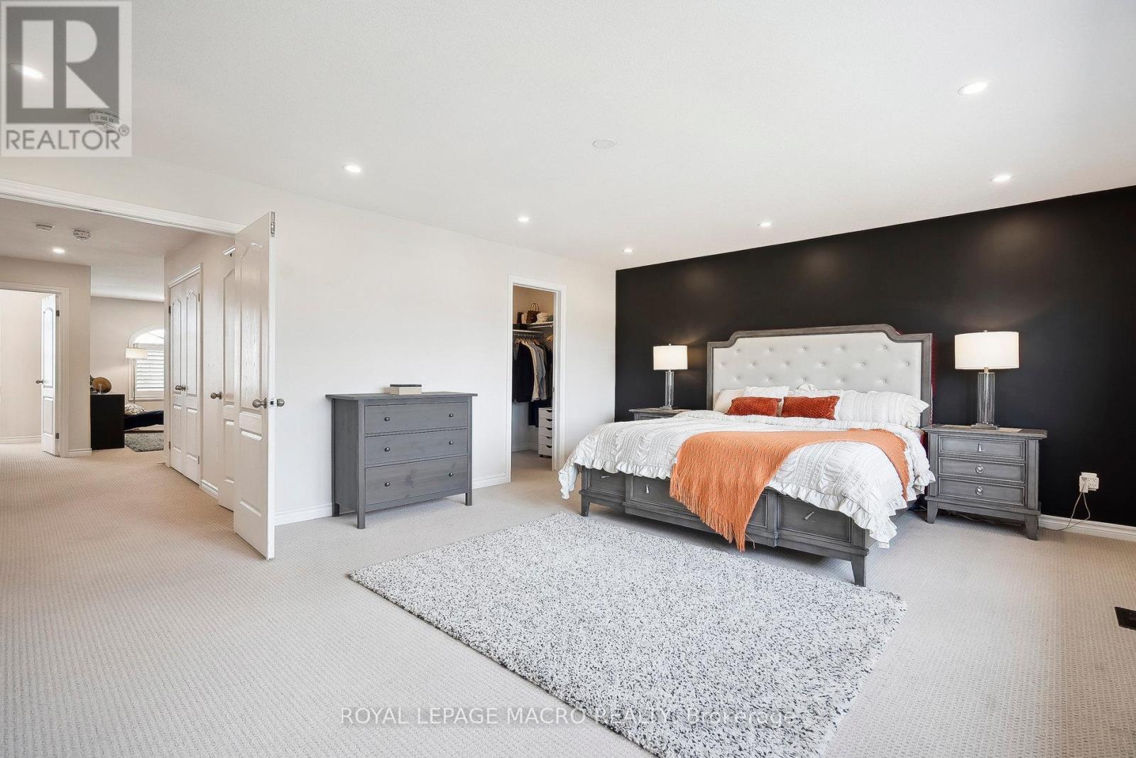Photo 30 of 80 Bellroyal Crescent, Hamilton ON