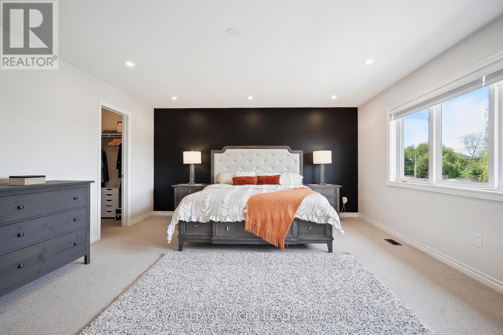 Photo 34 of 80 Bellroyal Crescent, Hamilton ON
