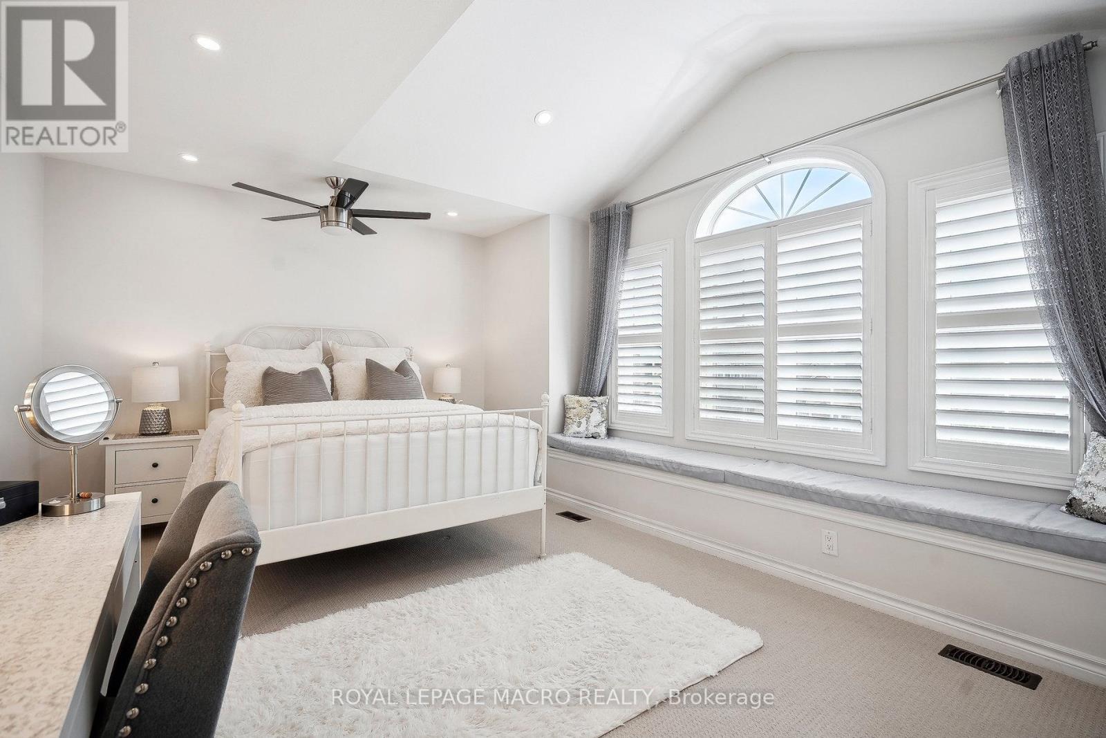 Photo 8 of 80 Bellroyal Crescent, Hamilton ON