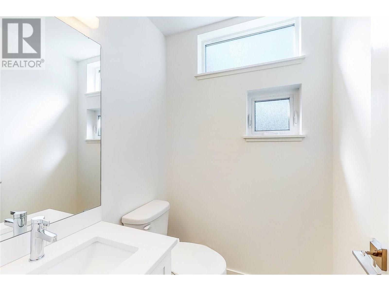 43 720 Valley Road, Kelowna