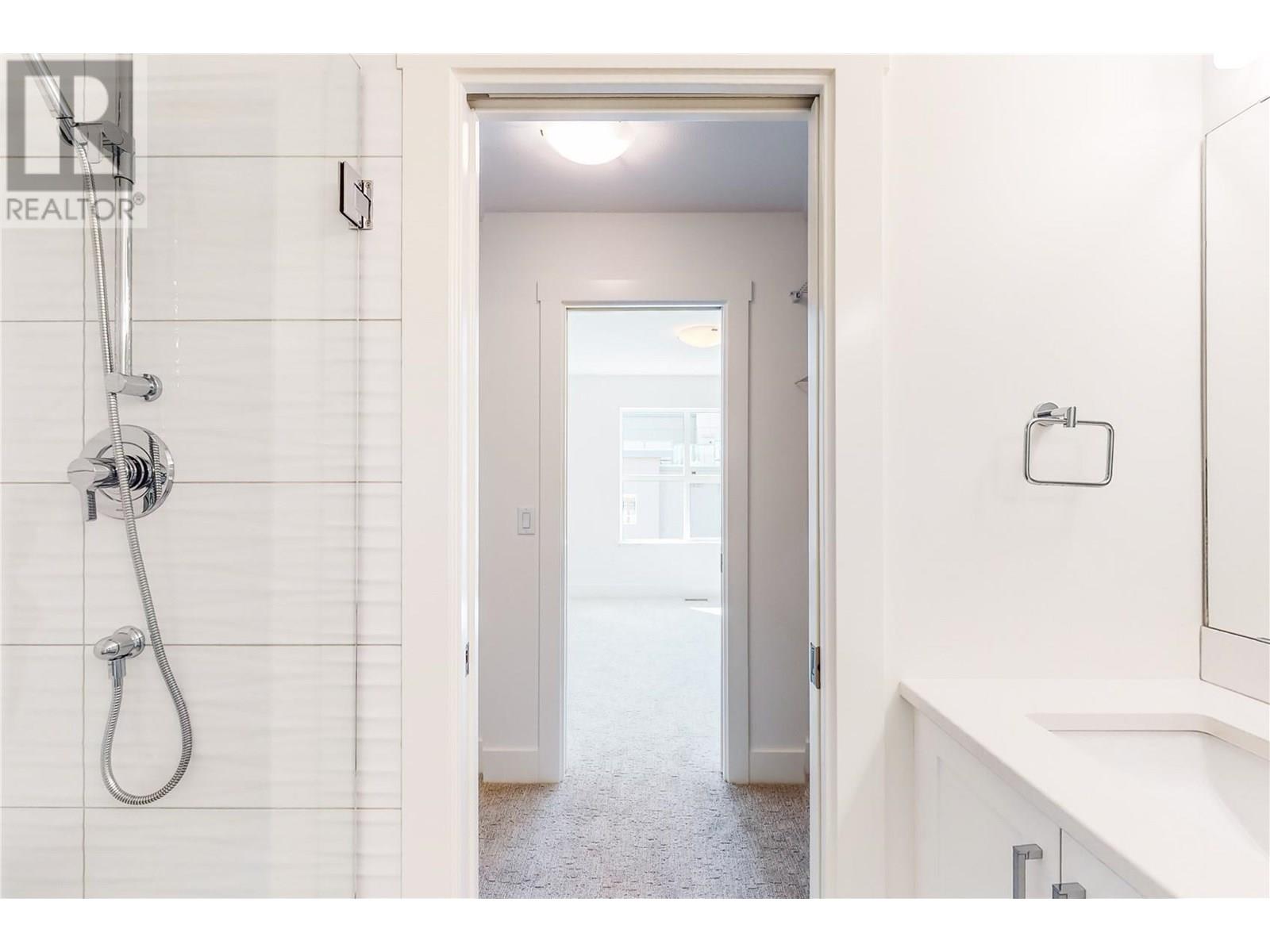 43 720 Valley Road, Kelowna
