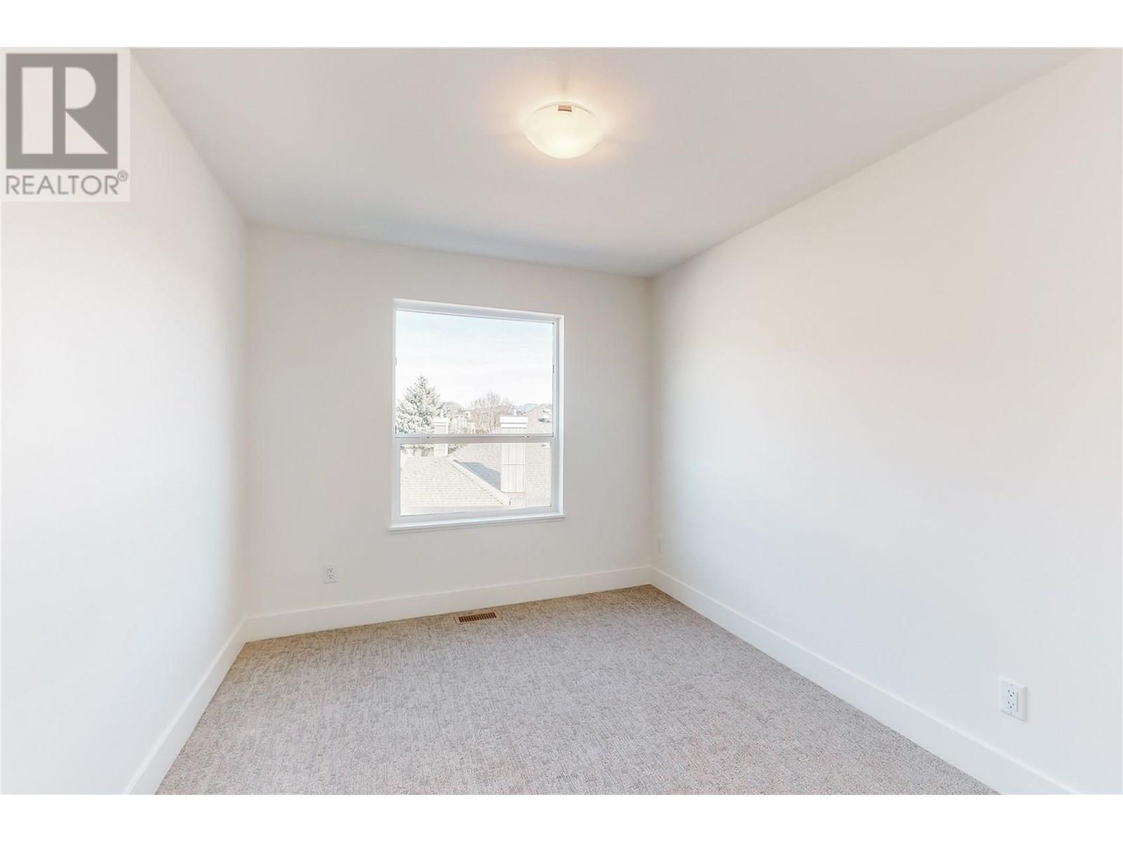 43 720 Valley Road, Kelowna