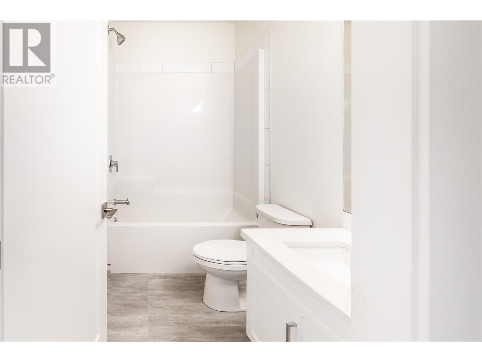 43 720 Valley Road, Kelowna