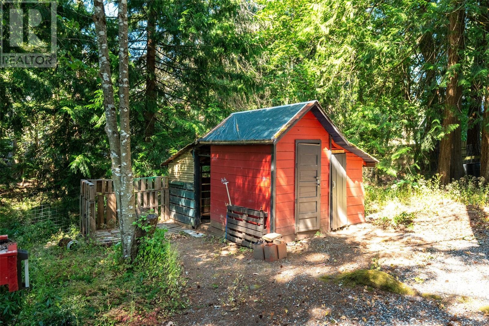 Photo 8 of 1725 Elford Rd, Shawnigan Lake BC