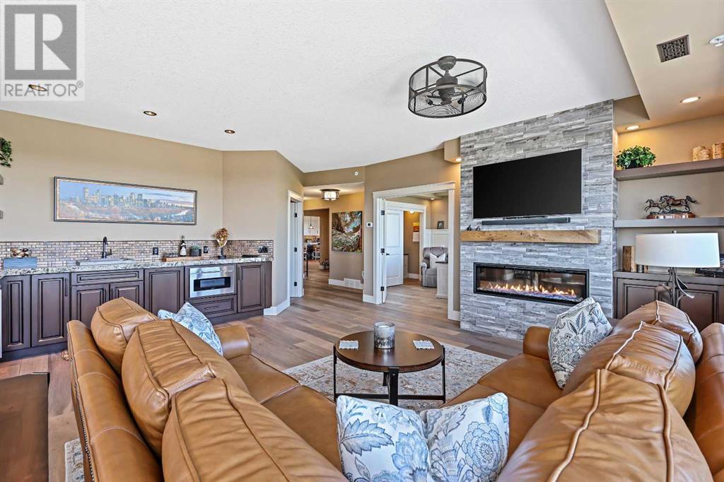 Single Family House for Sale in   Fish Creek Boulevard SW Evergreen Calgary 