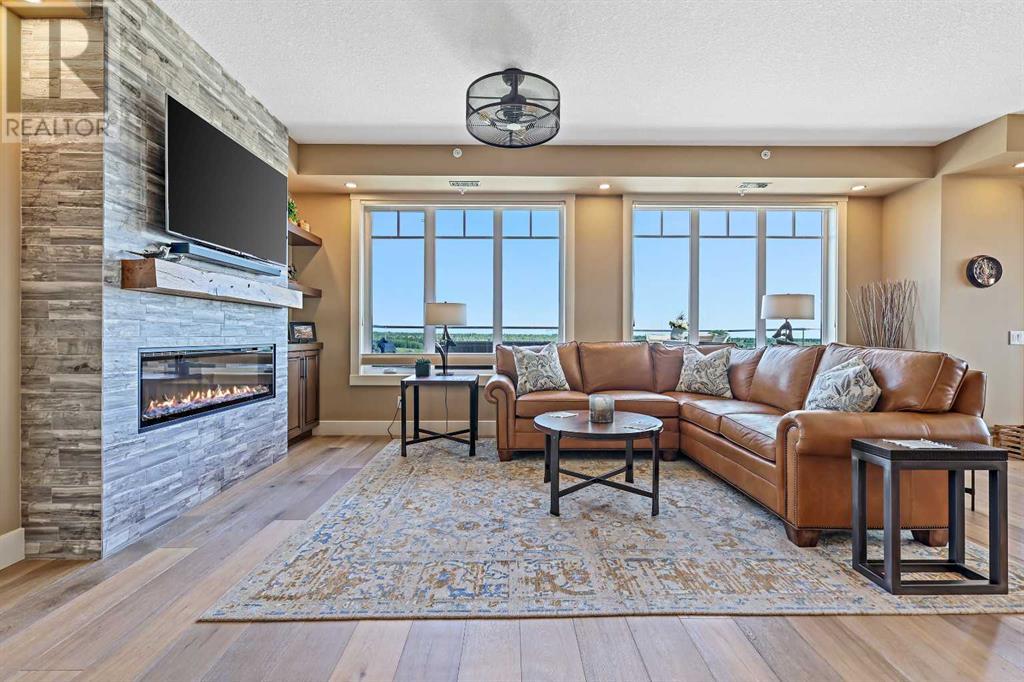 Single Family House for Sale in   Fish Creek Boulevard SW Evergreen Calgary 