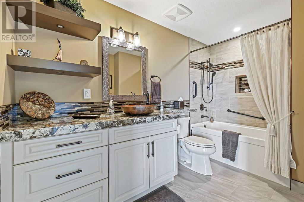 Single Family House for Sale in   Fish Creek Boulevard SW Evergreen Calgary 
