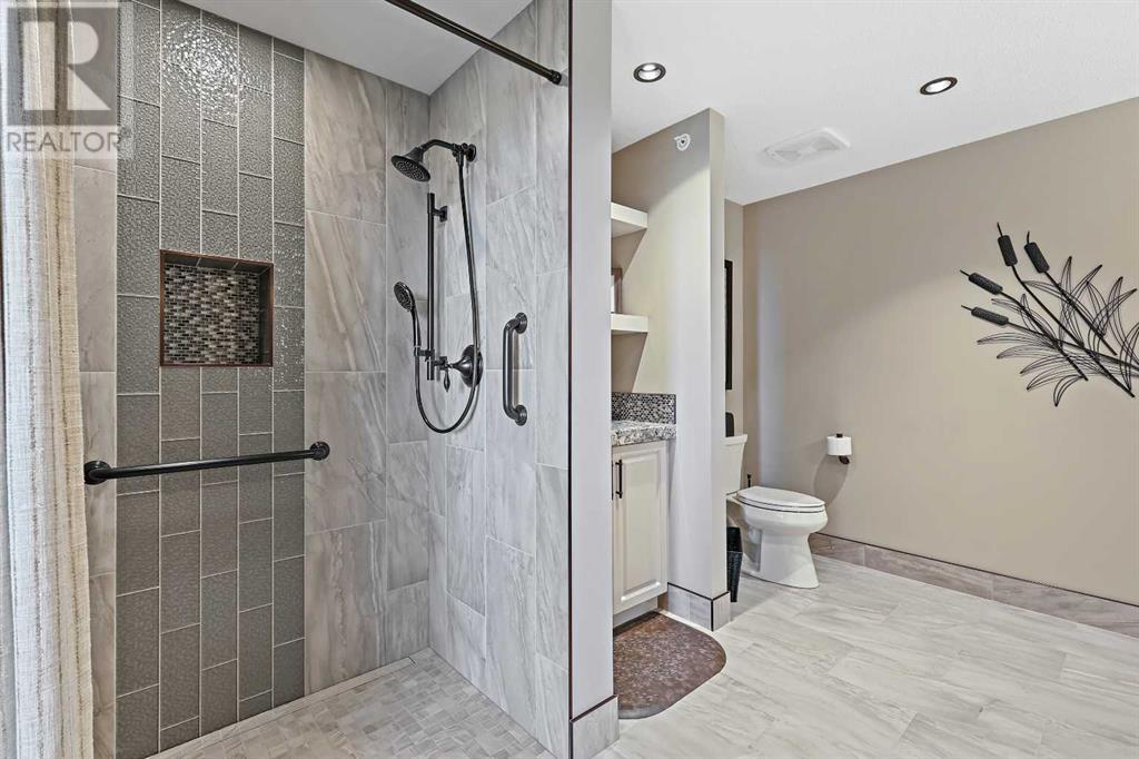 Single Family House for Sale in   Fish Creek Boulevard SW Evergreen Calgary 