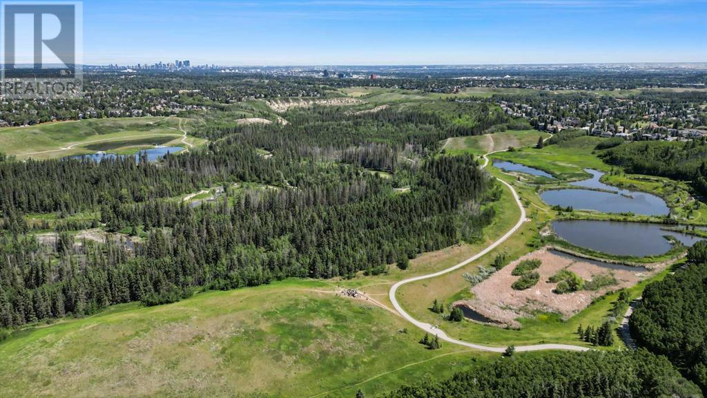 Single Family House for Sale in   Fish Creek Boulevard SW Evergreen Calgary 