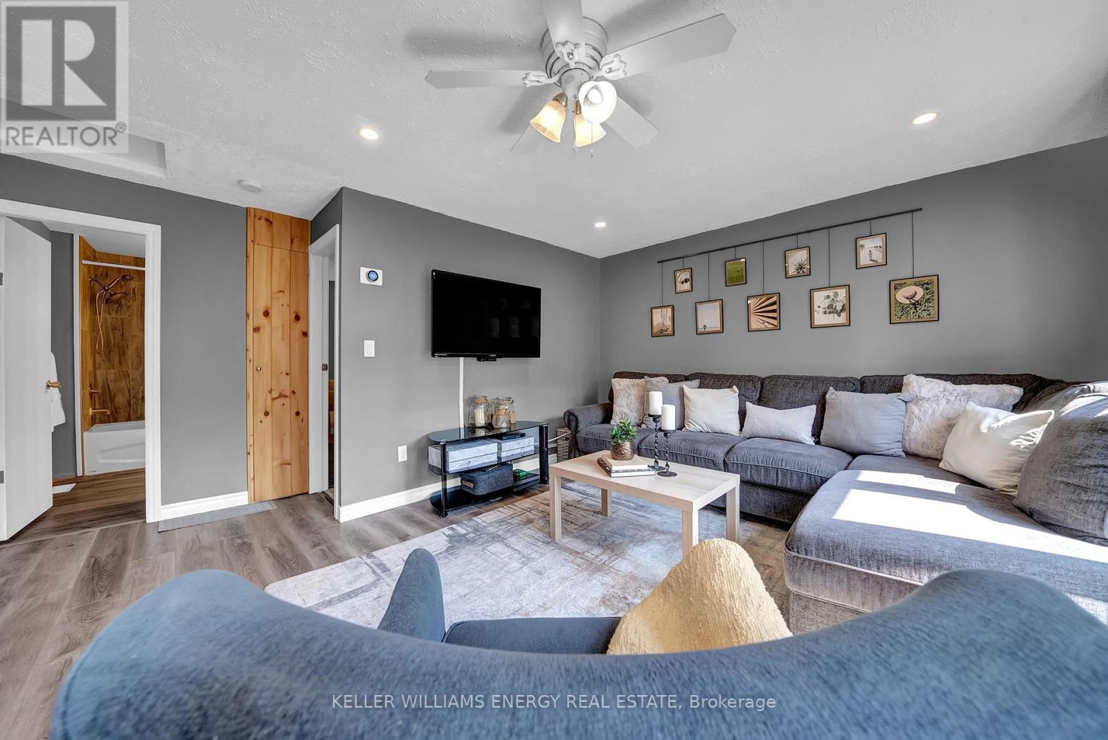 Photo 3 of 1725 Brownsville Road, Clarington ON