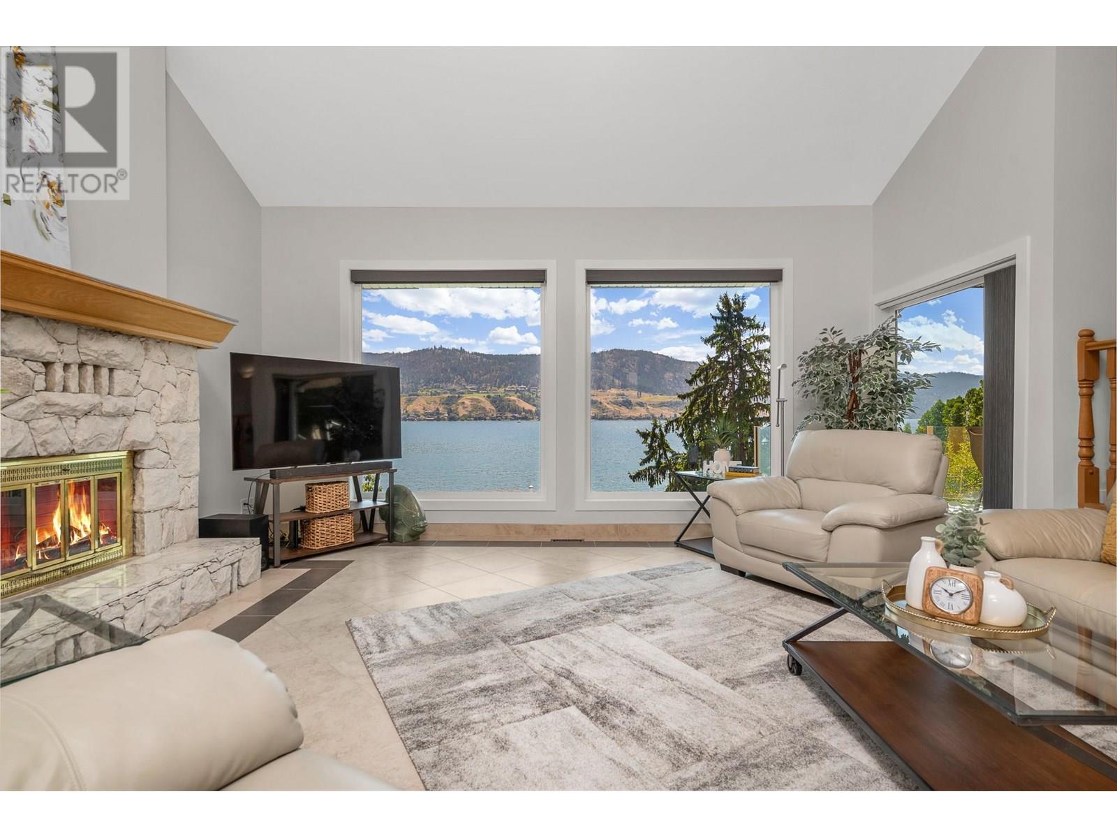 7994 Tronson Road, Vernon