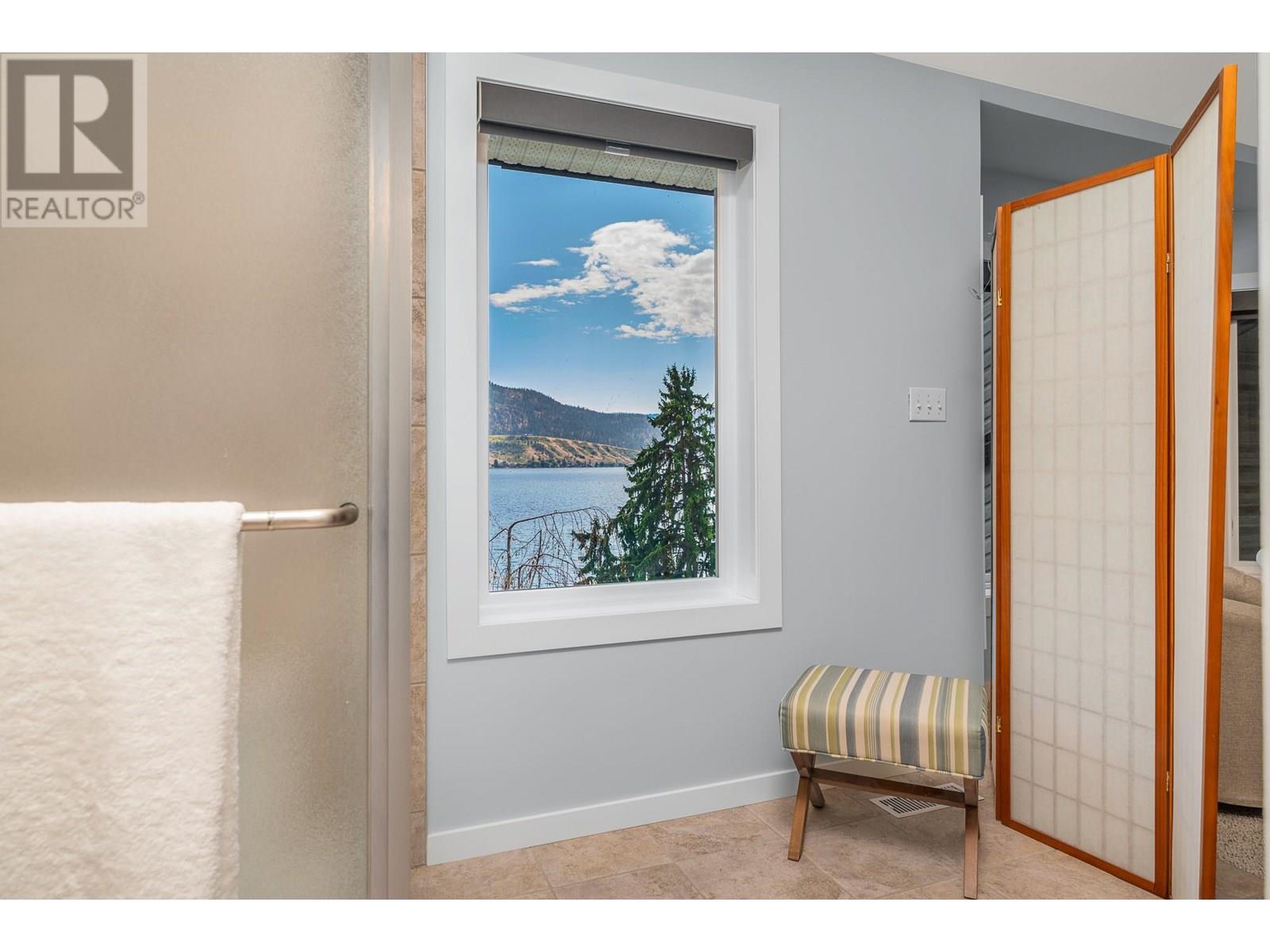 7994 Tronson Road, Vernon