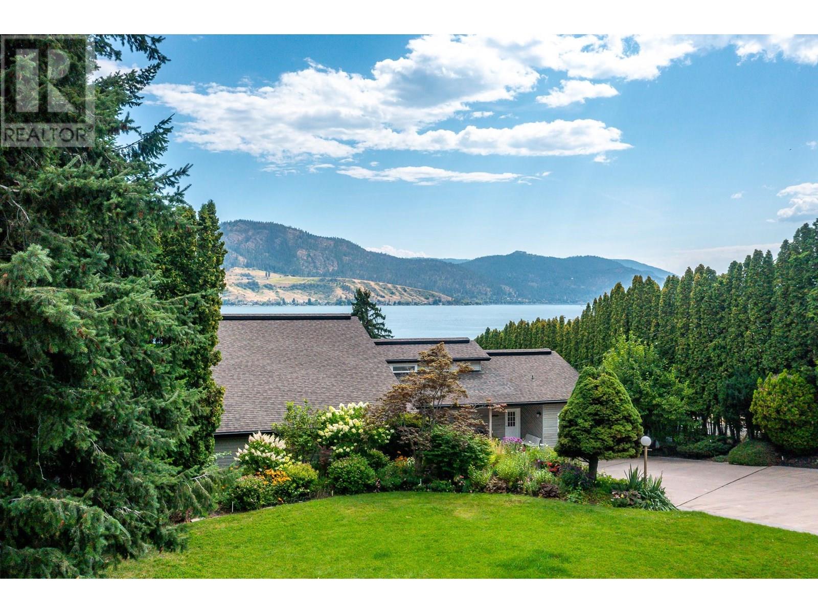 7994 Tronson Road, Vernon