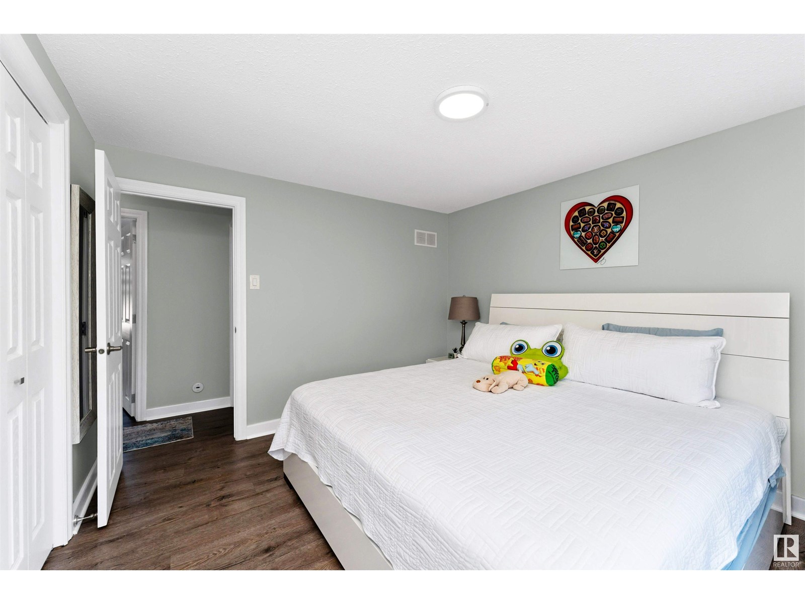 10004 144 AV NW - Image 31