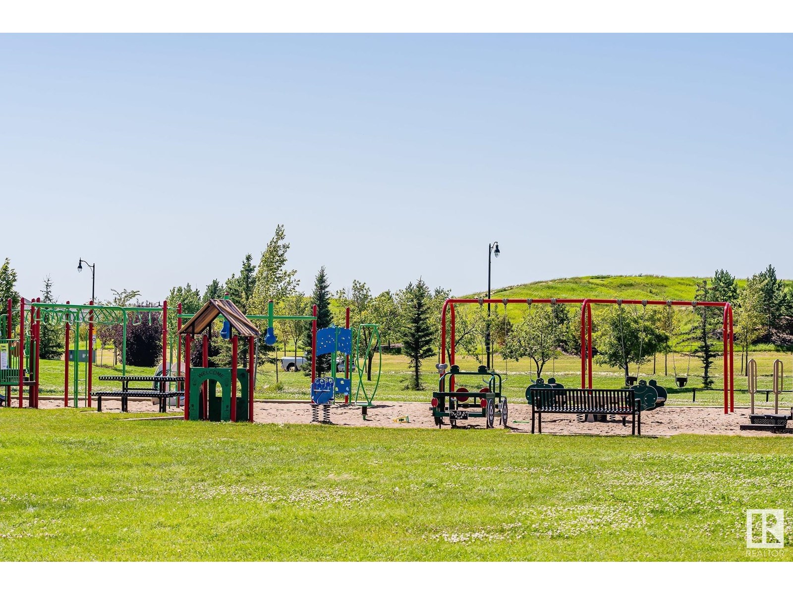 10004 144 AV NW - Image 73