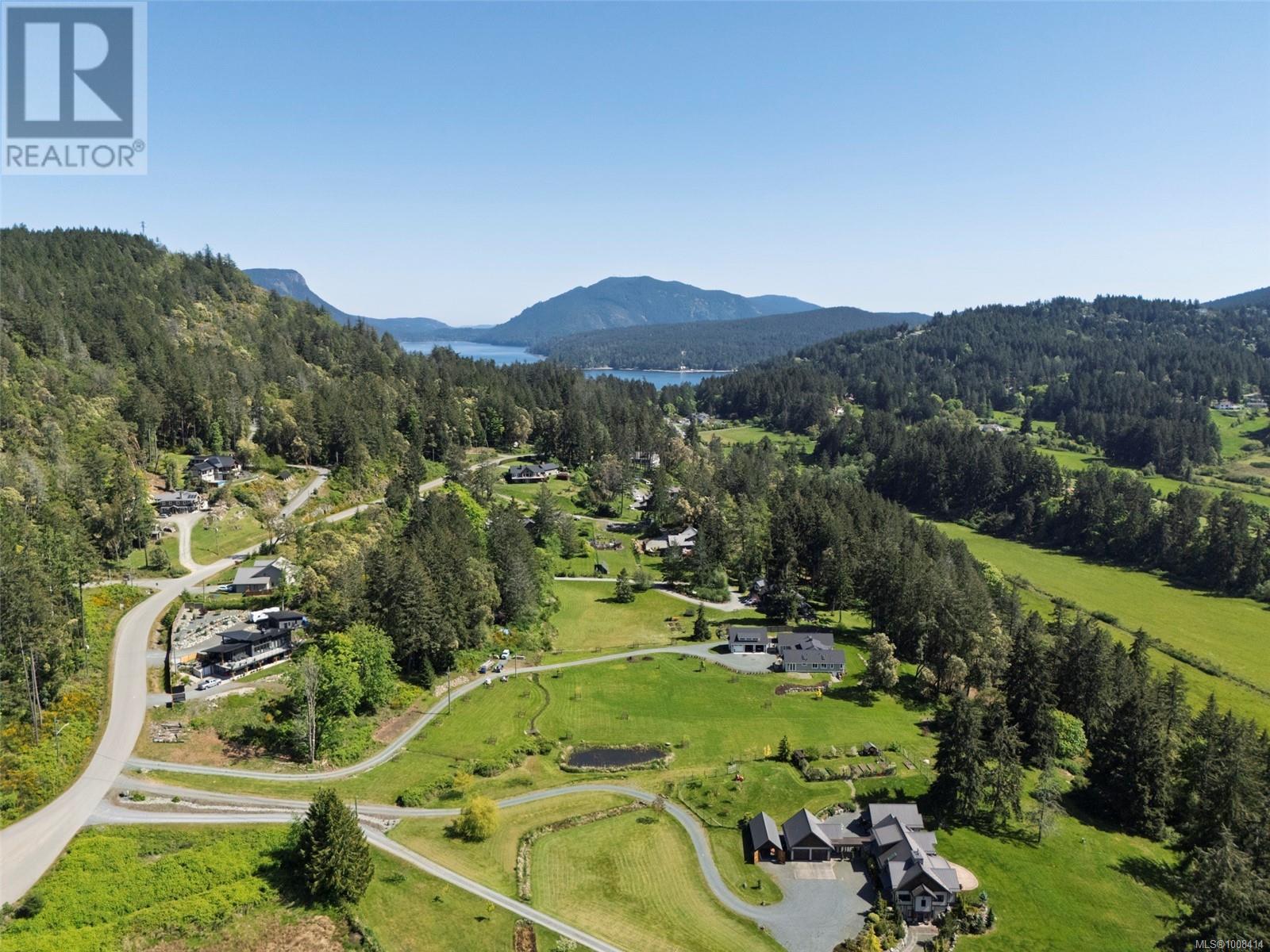 Photo 3 of 6888 Southview Terr, Duncan BC
