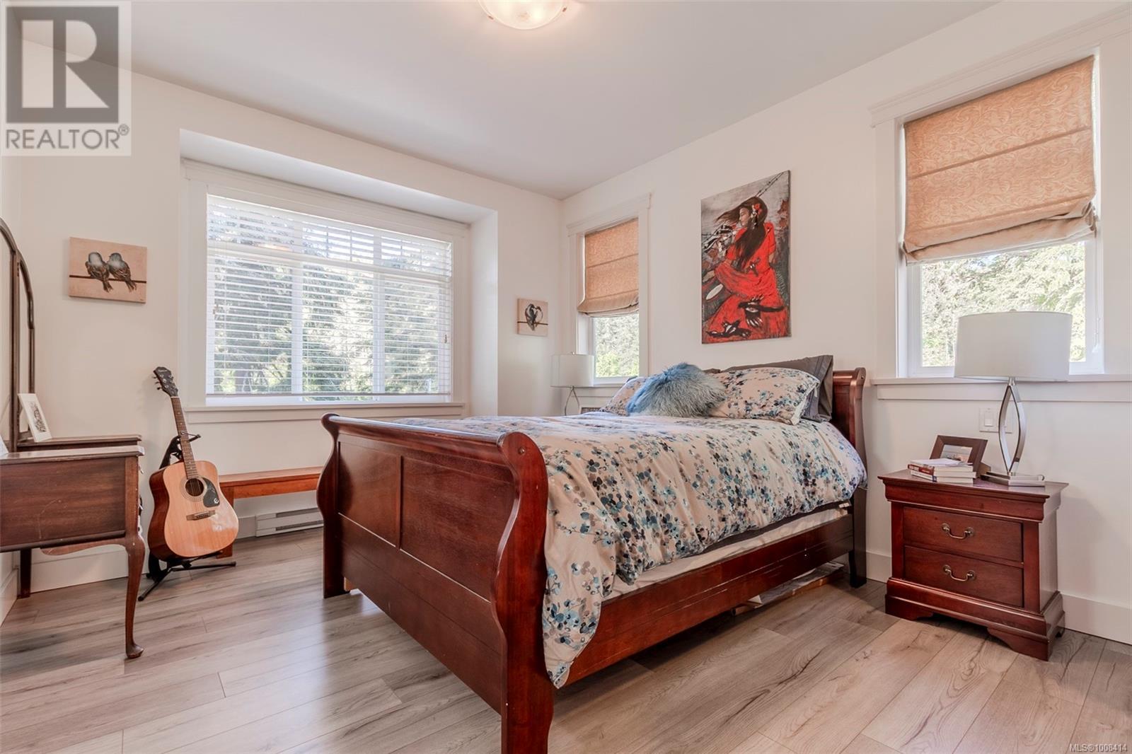 Photo 9 of 6888 Southview Terr, Duncan BC