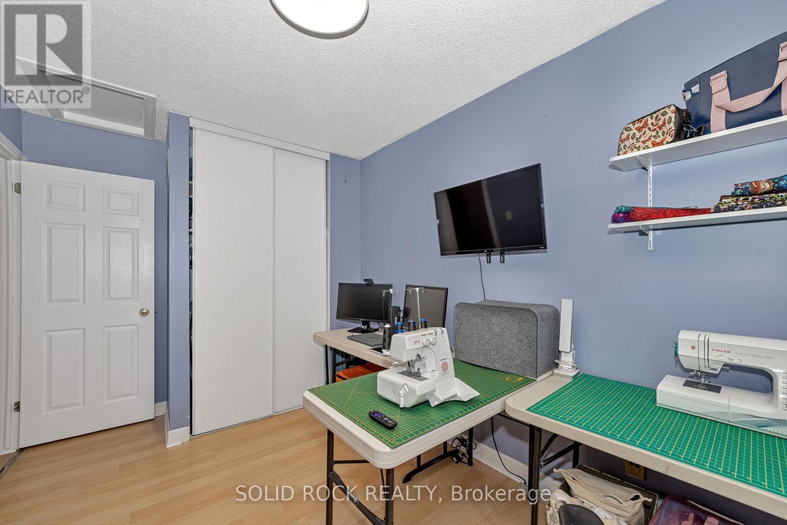 Photo 25 of 37 Grenadier Way, Ottawa ON