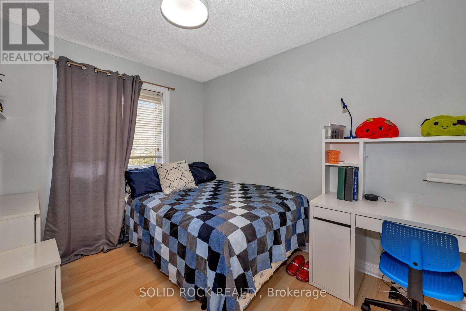 Photo 21 of 37 Grenadier Way, Ottawa ON